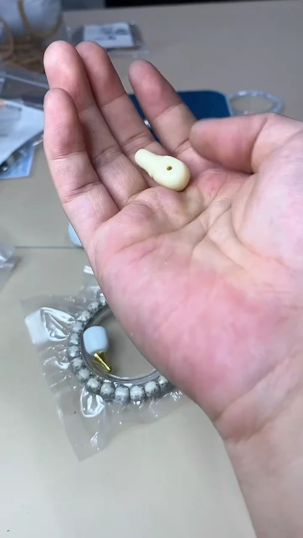 【闪购商品】白玉菩提吊坠y1610 金膏玉分体三通