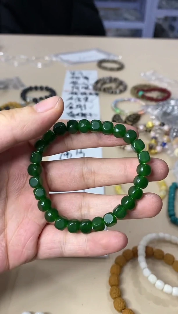 【闪购商品】白玉菩提手串Y1515 碧玉方糖 卡7.3