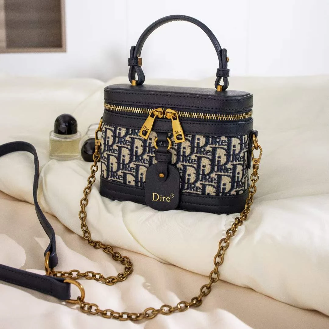 8001斜跨包单肩斜挎包时尚百搭女士经典肩包手拎包轻奢设计师耐磨