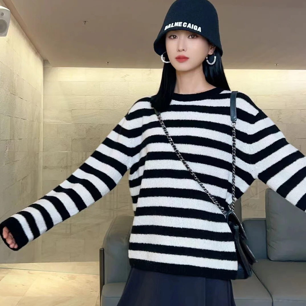 【哥弟】 尤莱特新款气质百搭时尚条纹慵懒感针织衫女1399750