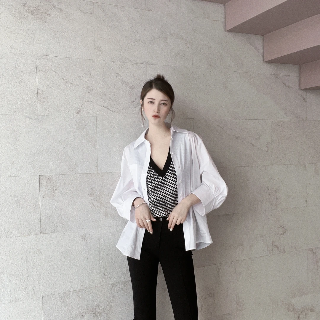 GIRDEAR/哥弟宽松翻领字母刺绣中袖衬衫女1300897