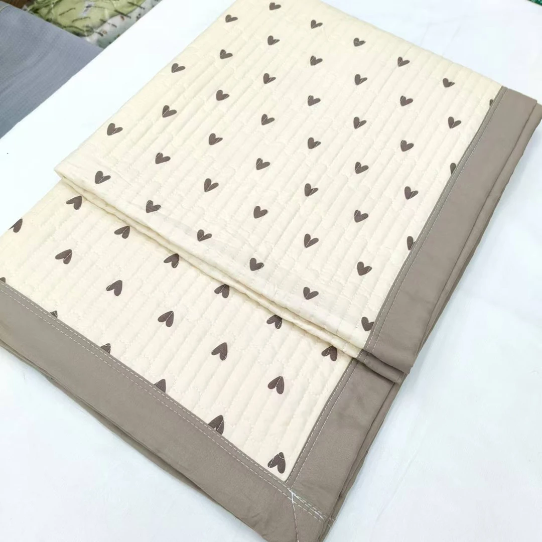 【包边床盖】<咖色小桃心>90X220cm<±5cm>绗缝 多功能水洗透气柔软