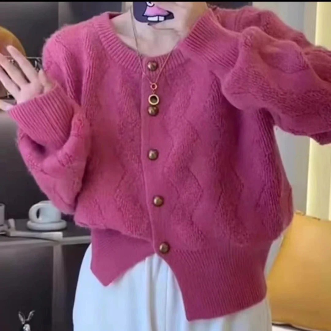 韩版单排扣浮雕花纹毛衣开衫女秋冬小香风气质减龄针织上衣  单色