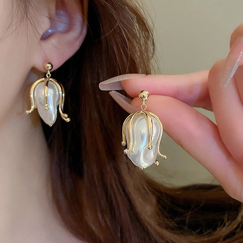 925银针不规则珠珠花朵耳环法式复古气质耳坠轻奢百搭高级感耳饰