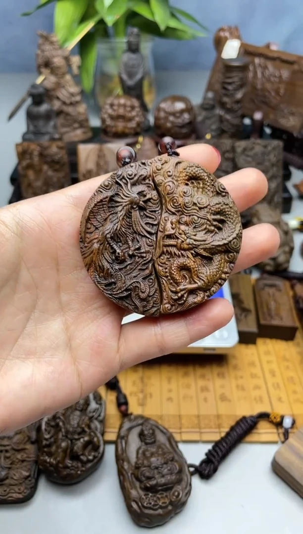 【闪购商品】香木龙凤呈祥牌一对