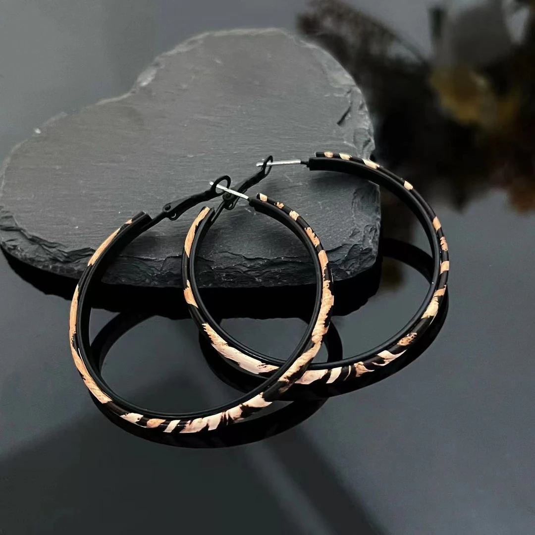 铜合金耳饰 r647大圈圈耳环夸张耳圈女圈圈气质简约个性欧美皮质