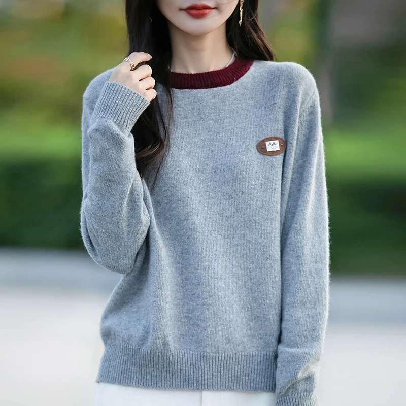 时尚单品~百搭拼色刺绣圆领针织衫女春秋宽松毛衣撞色打底衫