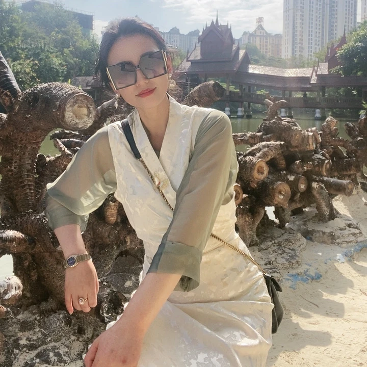 贡珍衣勒翁贡珍衣勒翁西藏服