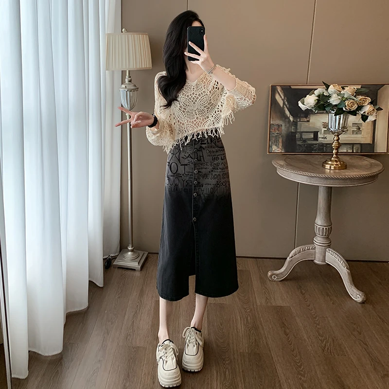 初秋减龄一整套穿搭时尚套装女独特别致镂空上衣欧货半身裙两件套