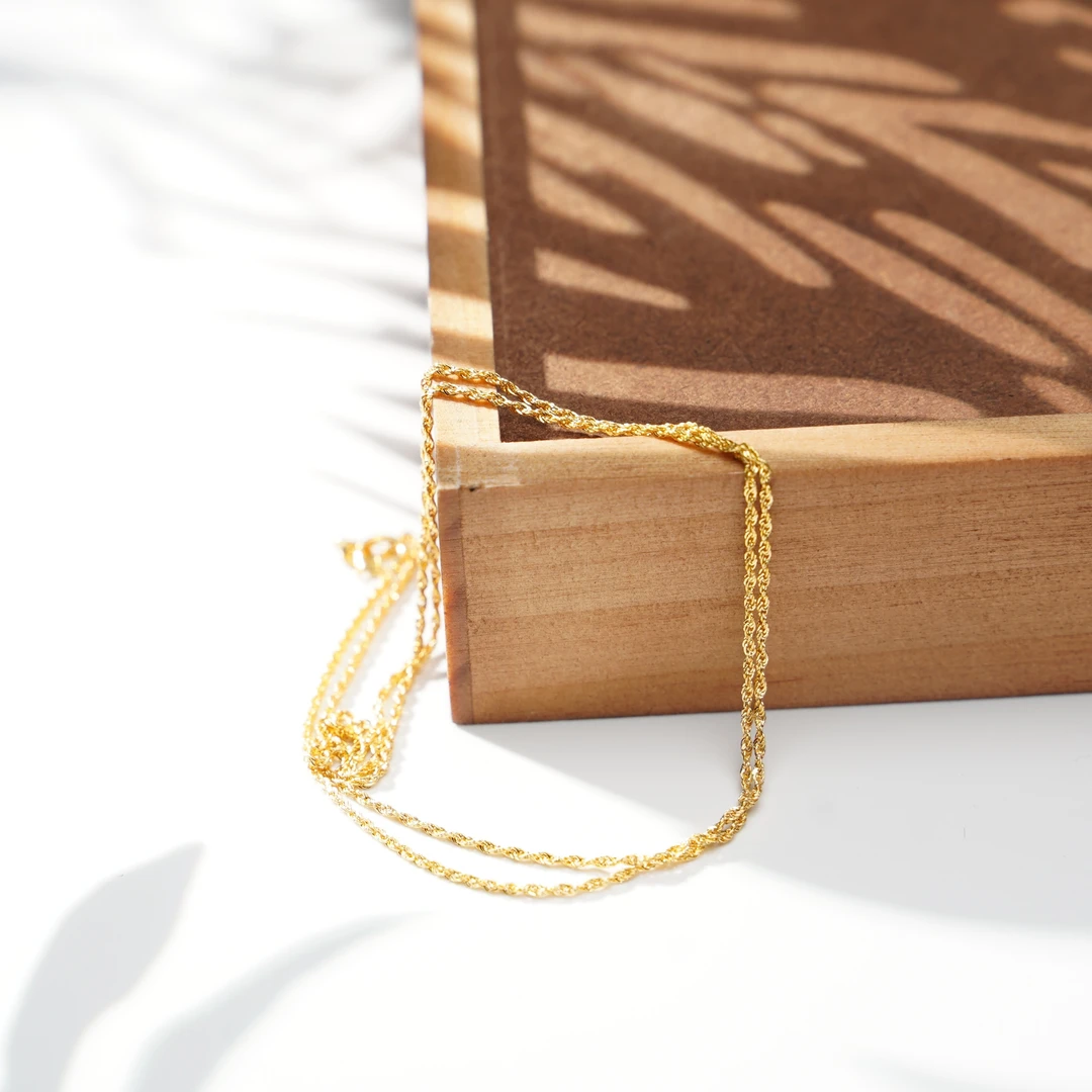 【颜玺珠宝】18k金时尚百搭麻花链S00867