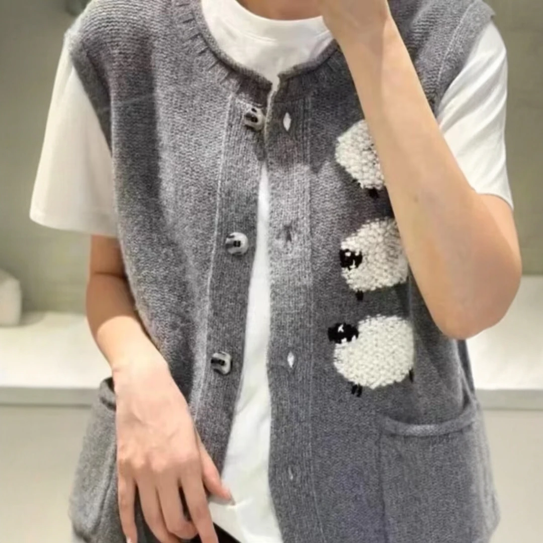 100%纯羊毛三只小羊重工毛巾绣马甲无袖针织开衫