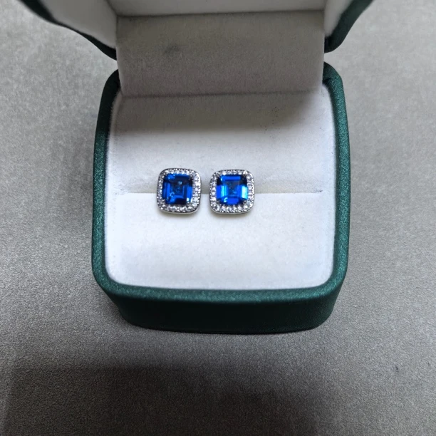 【绚丽多彩 光彩照人】耳钉GDJ1975