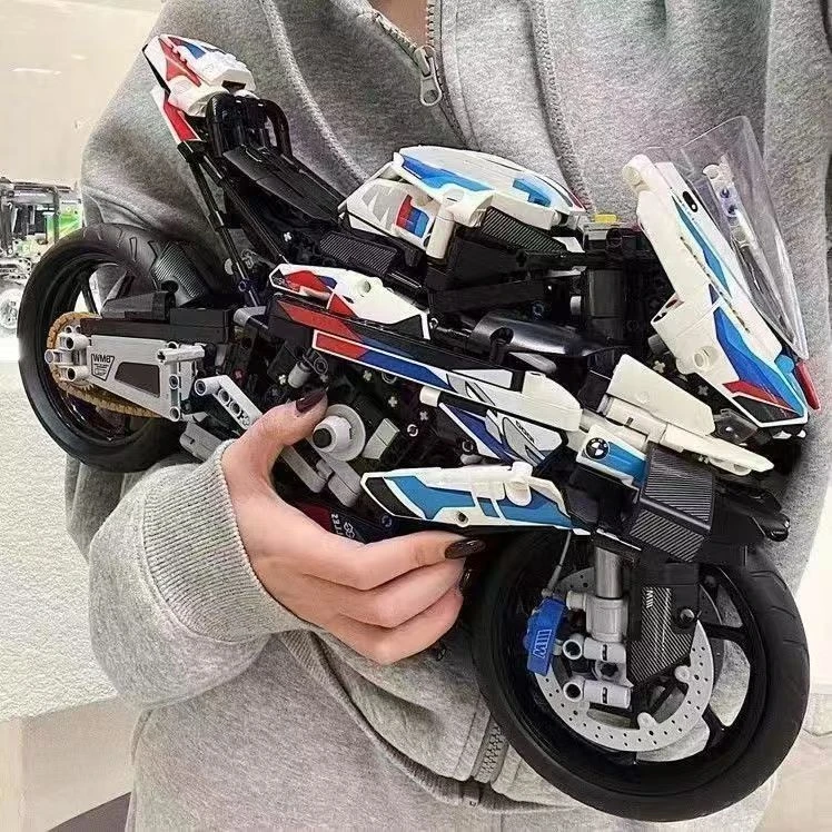 1：5宝马1000RR联动摩托车拼装玩具模型益智积木高难度生日礼物