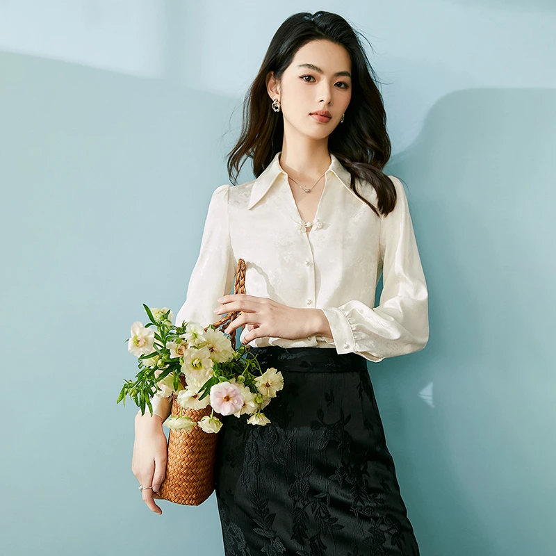 晚白春装新款气质小V暗纹提花淑女百搭通勤减龄衬衫女23120744