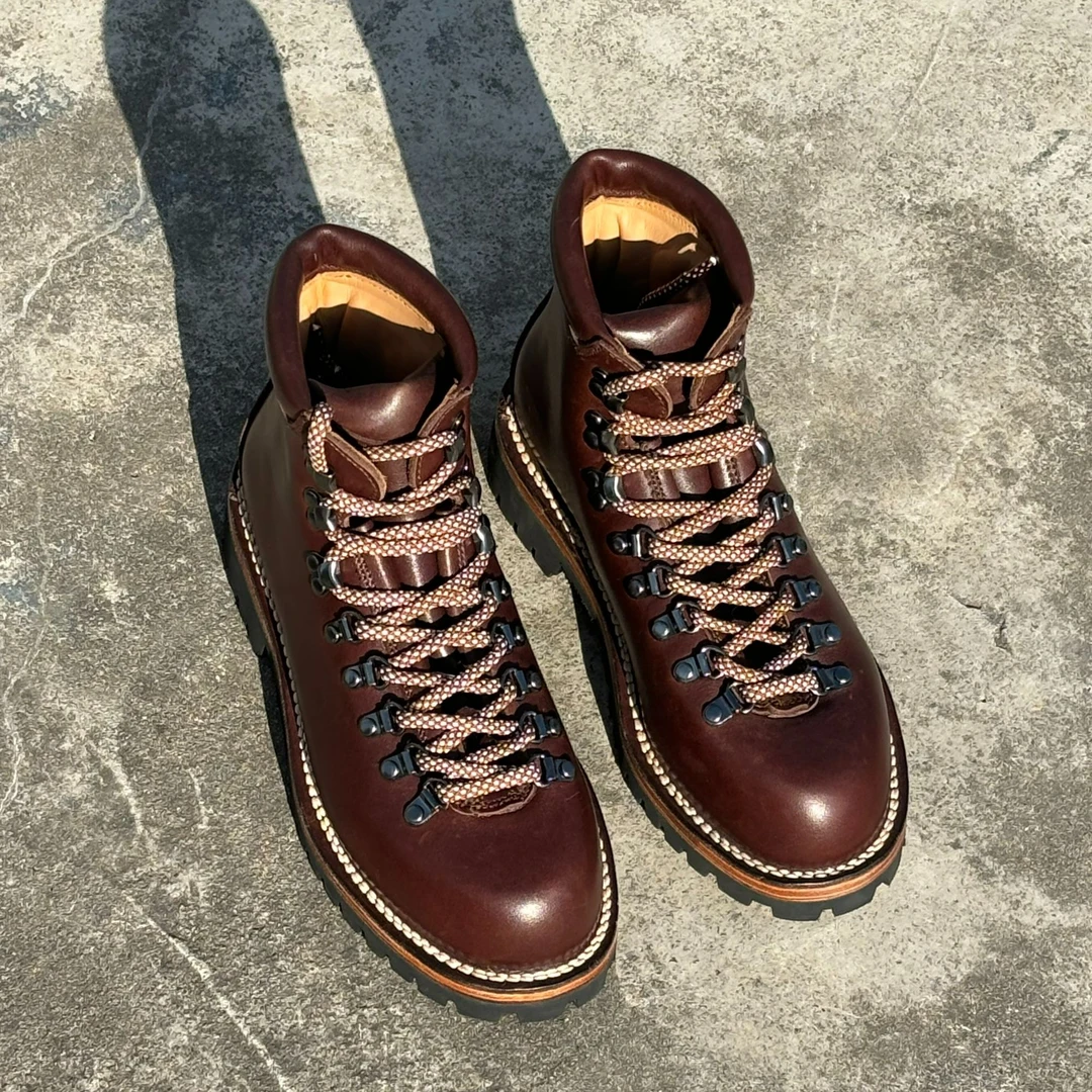 老方工装靴新品重磅外翻缝双缝线户外工装靴狗牙底真皮鞋垫