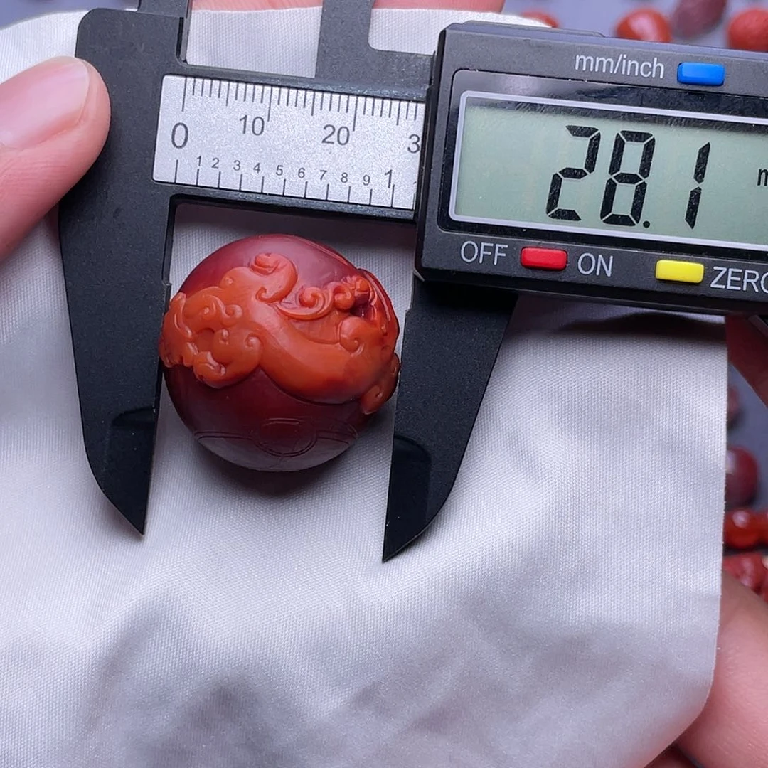 南红玛瑙配饰未镶嵌