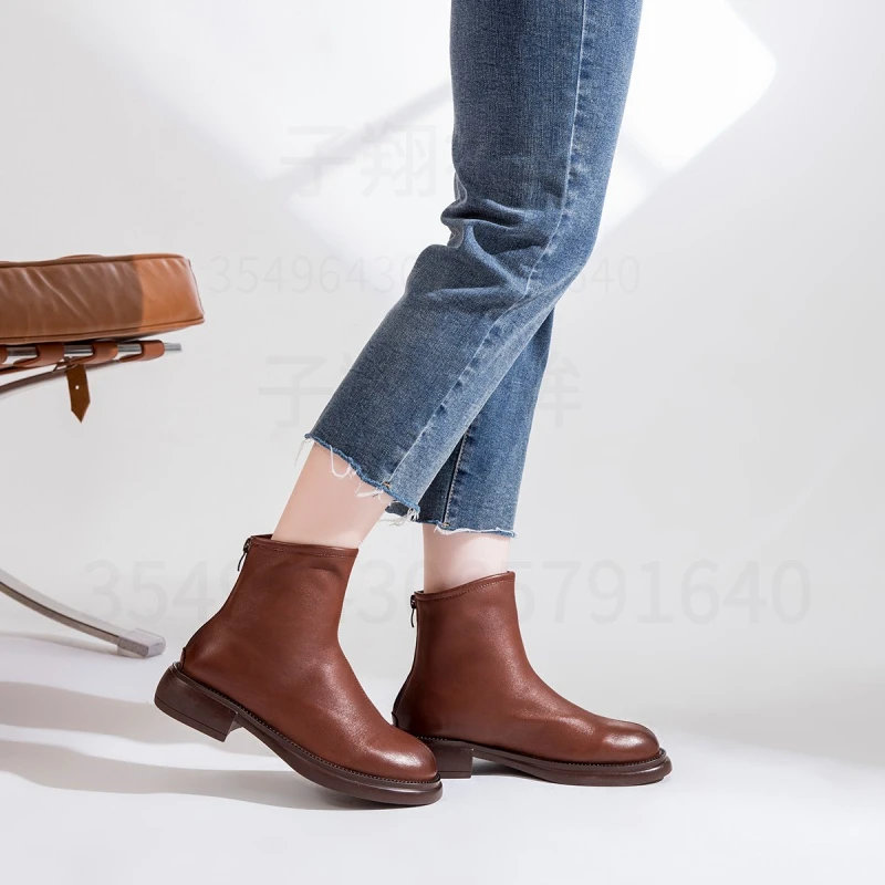 9002秋冬休闲百搭冬款圆头复古马丁靴英伦风靴子时尚