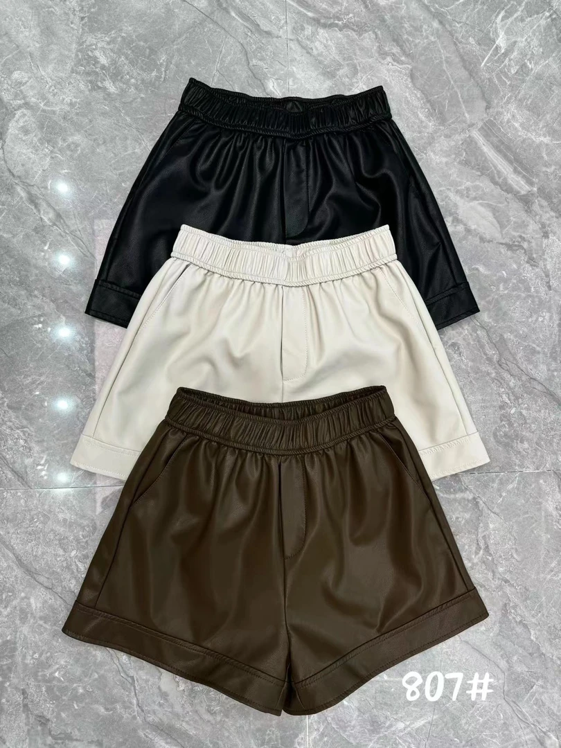 【公主屋】时尚百搭皮短裤807