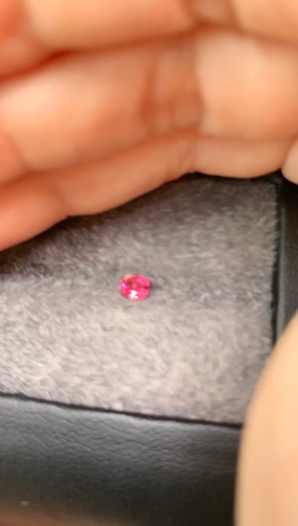 【闪购商品】定制尖晶石裸石未镶嵌枕型   高色色调  0.35ct