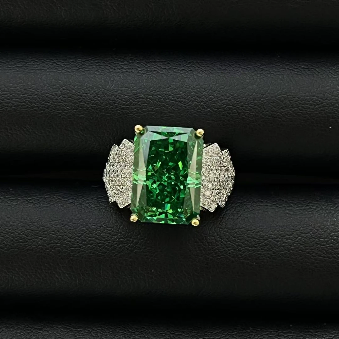 铜合金戒指 轻奢气质设计款祖绿色镶嵌冰花戒指多样性发货YS1979