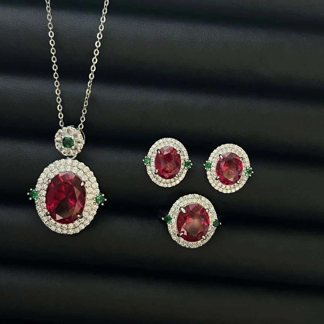 铜合金戒指 轻奢气质满镶设计款鸽血色戒指套装多样性发货YS11085