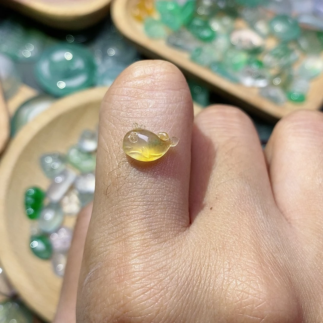 定制翡翠未镶嵌翡翠