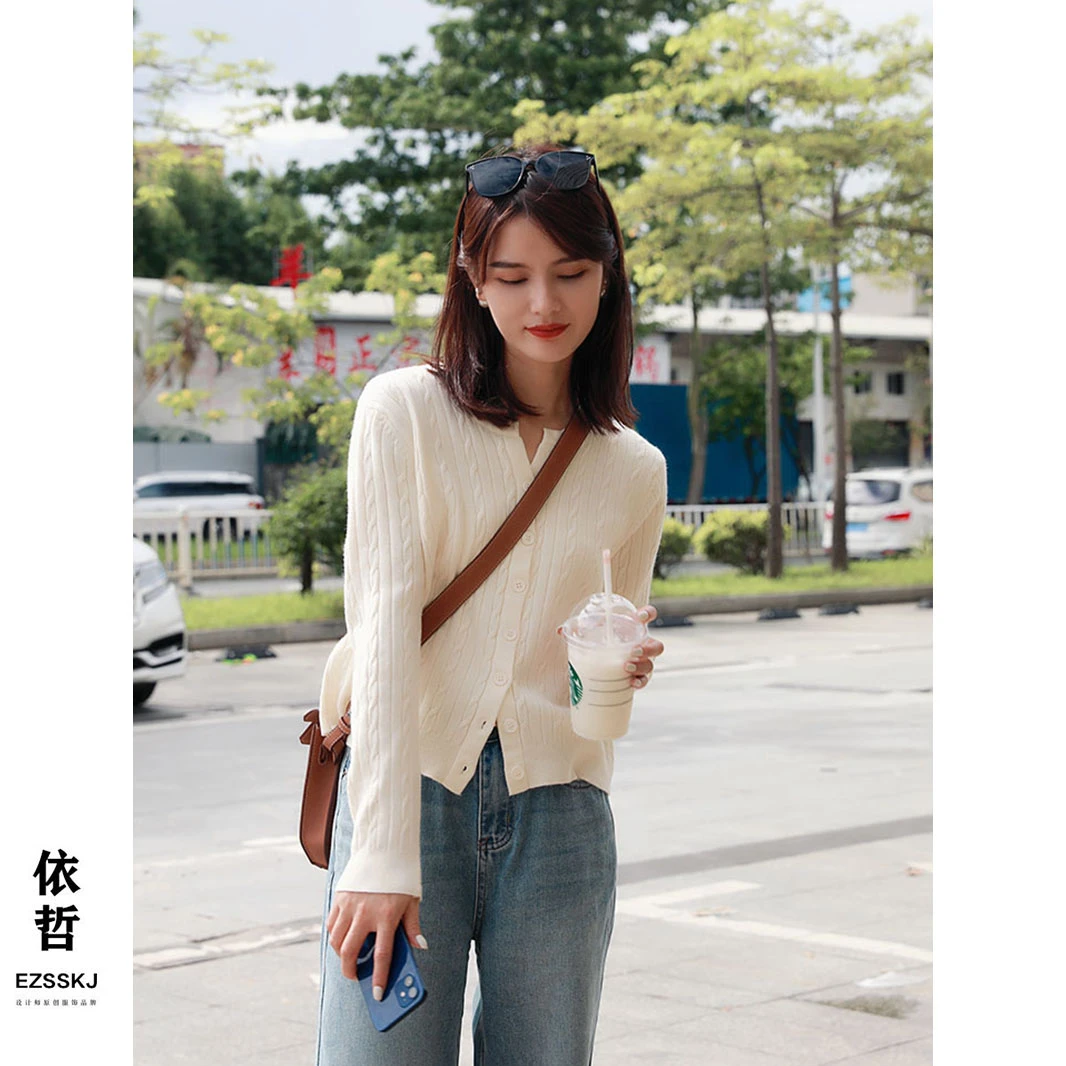 “复古甜心麻花开衫”厚款针织开衫女0