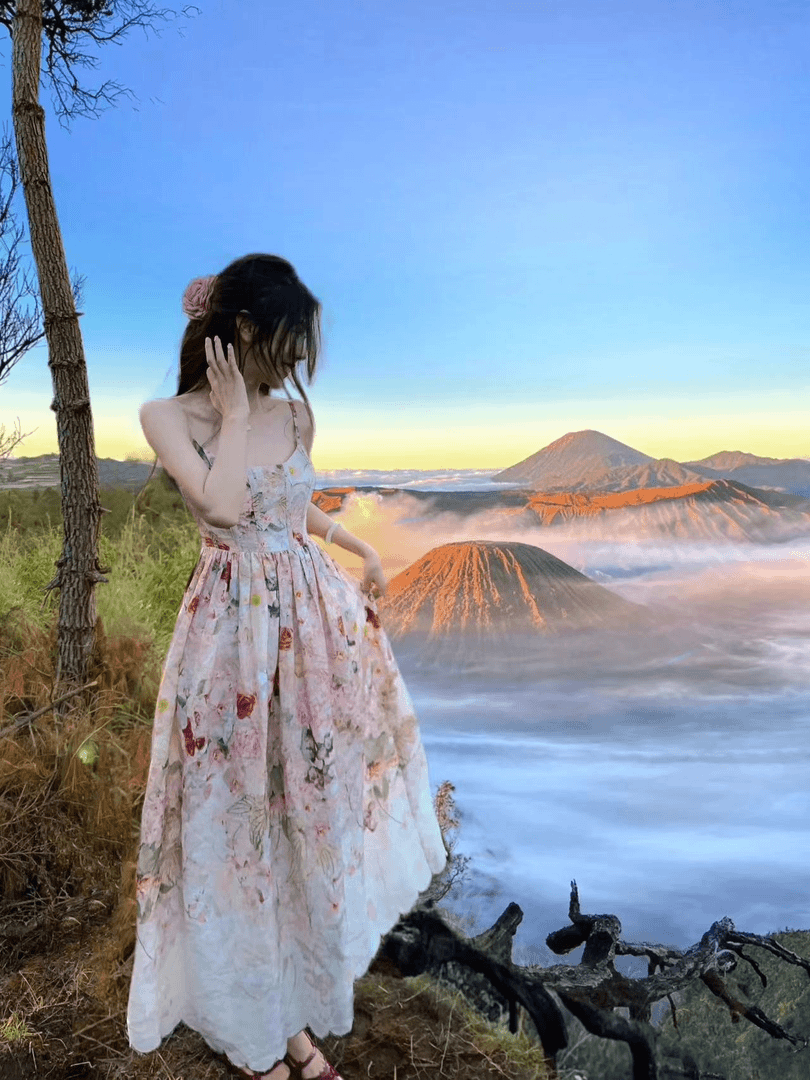 气质法式小香风性感碎花吊带连衣裙女夏季韩系氛围感海边绝美长裙