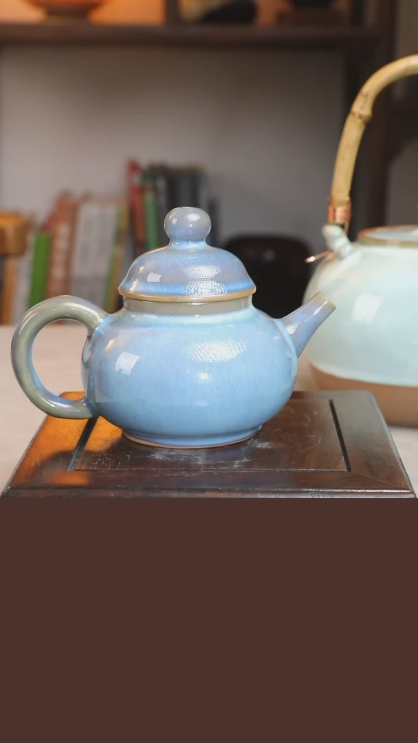 【闪购商品】瓷片189 蓝容天壶 特