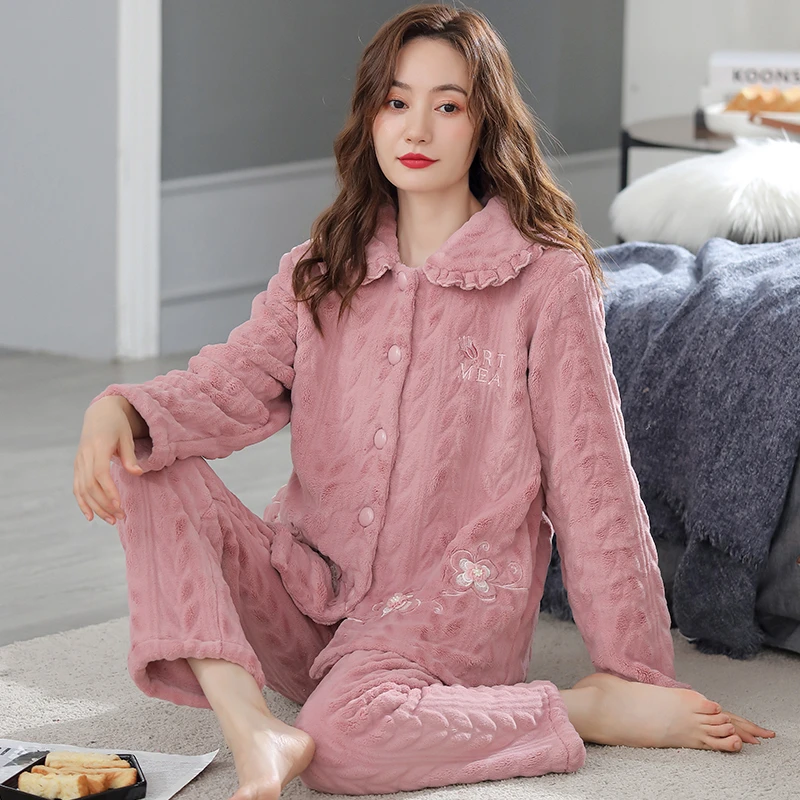 睡衣女冬季加绒加厚保暖珊瑚绒休闲女士可外穿秋冬家居服套装