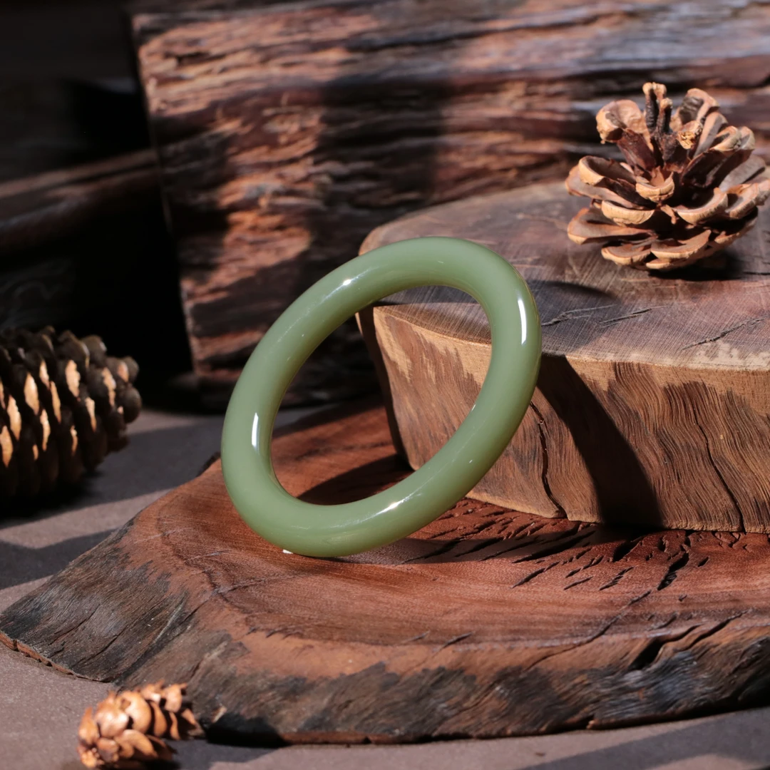 【泓贝珠宝-L146】和田玉传世级碧玉老料冰猫眼圆条手镯