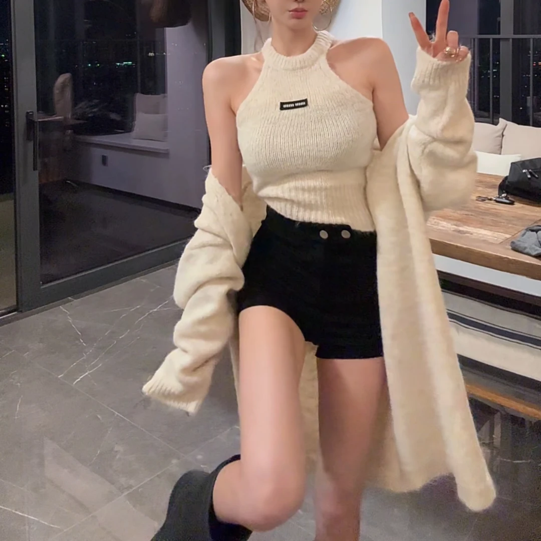 AL DINGZHI【绯闻女友】慵懒风两件套挂脖背心女针织毛衣开衫套装