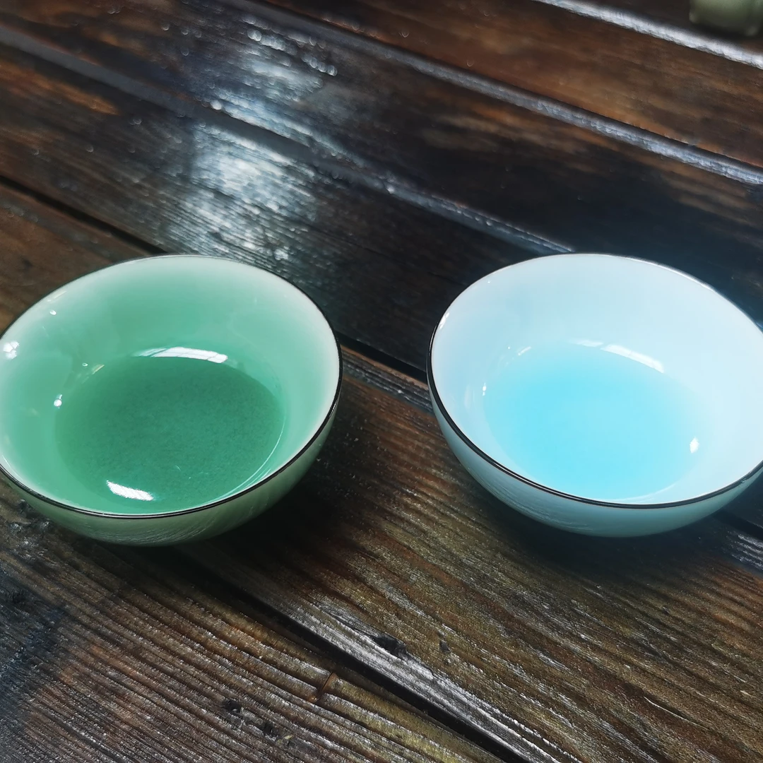 经典釉色梅子青粉青瓷 一组两件对杯