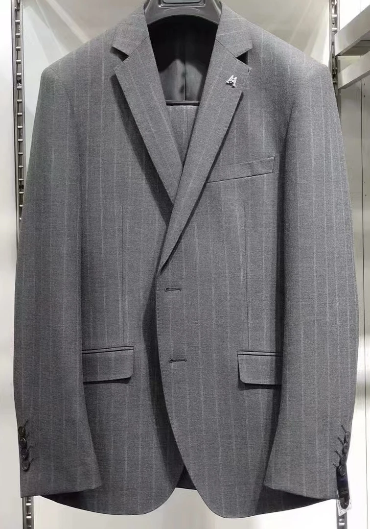 闺秘男神2024年款商务条纹西装