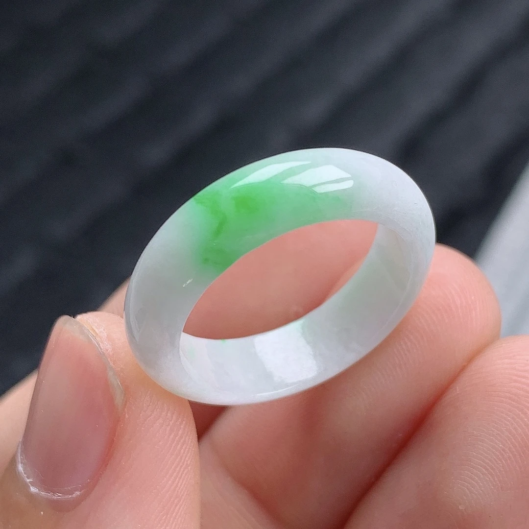 老坑种翡翠飘阳绿玉指环戒指尺寸：18.1-6.1-3.1mm17号圈口2S