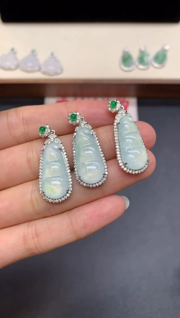 【闪购商品】翡翠吊坠(不含链)银S925镶嵌福豆【多样性发其一】