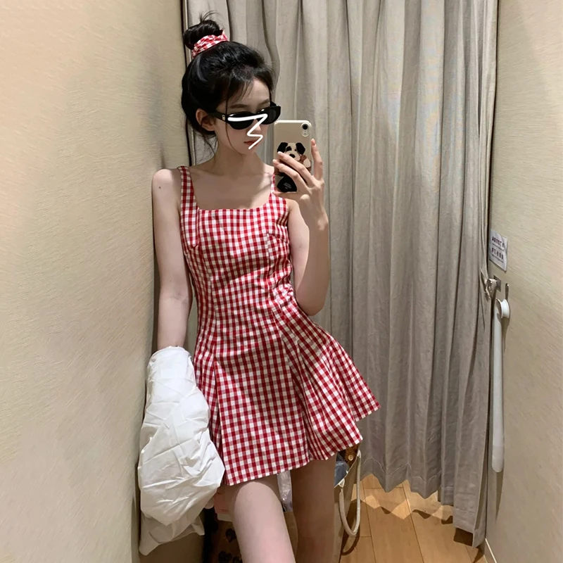 ZJ2625小众设计感显瘦吊带短裙气质法式红色格子连衣裙女夏季新款