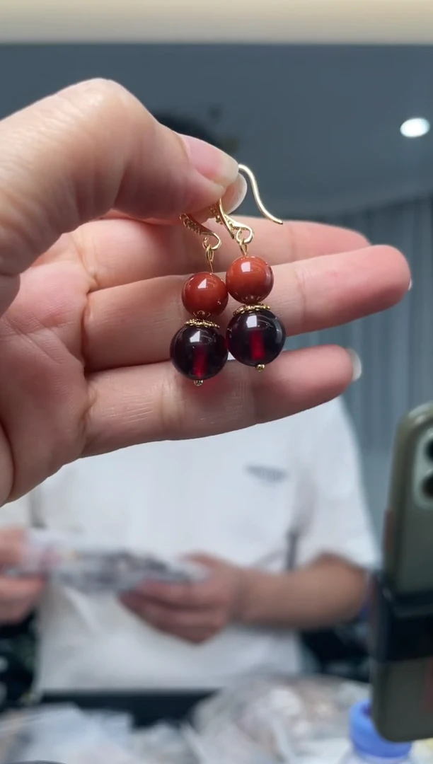【闪购商品】血珀裸石未镶嵌多样性单个发