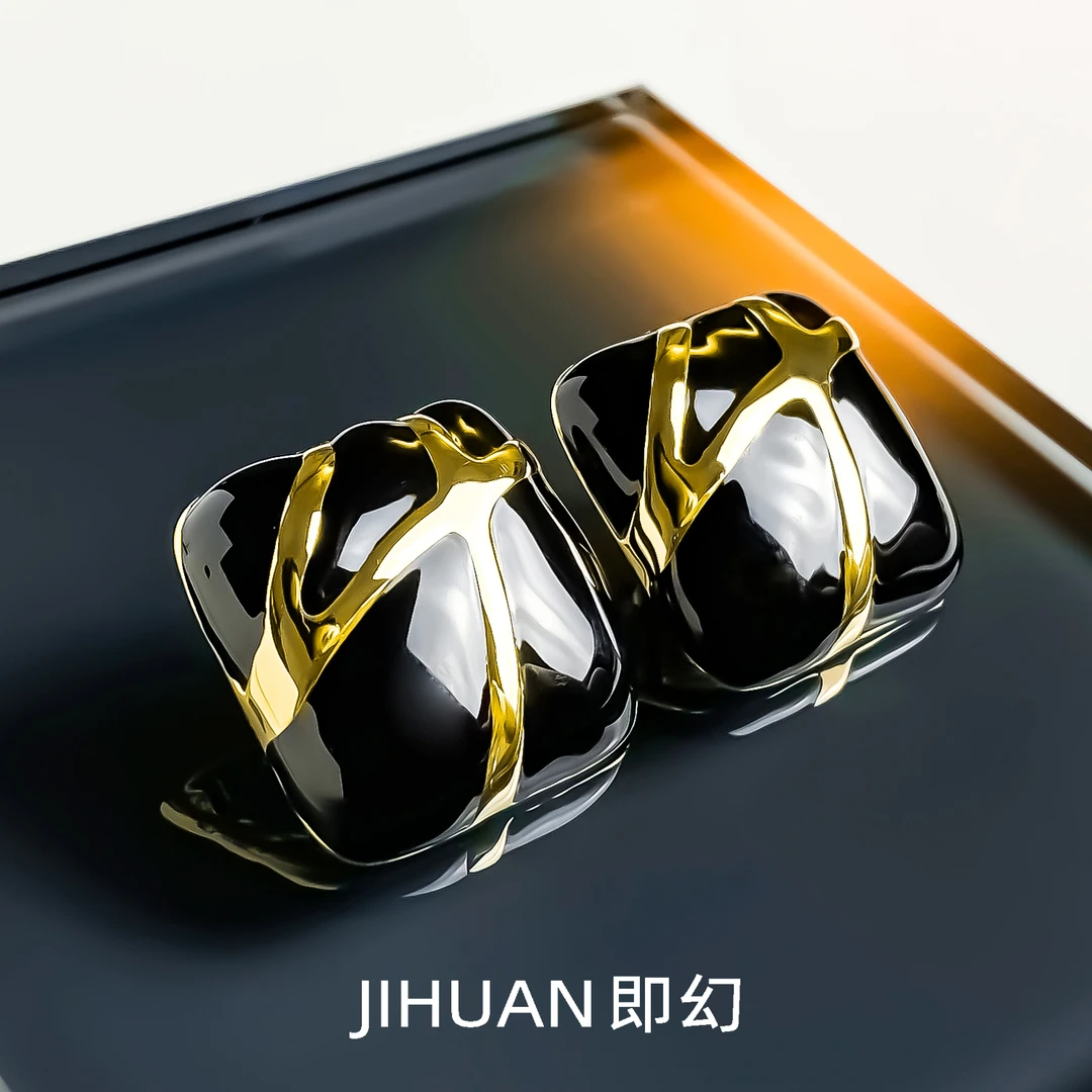 即幻 铜合金耳饰 欧美黑色时尚百搭简约大气滴釉素款耳环 S-8219