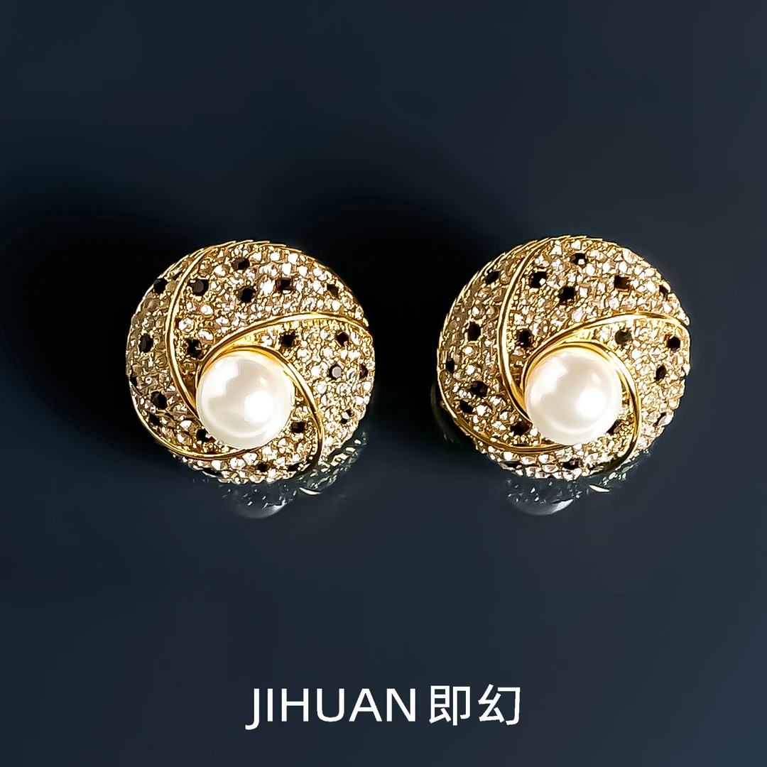 即幻 铜合金耳饰  欧美风椭圆形轻奢时尚气质简约耳环WD-8427