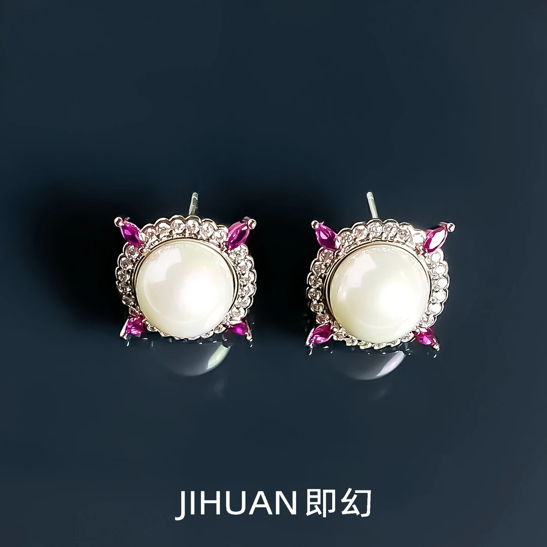 即幻 铜合金耳饰 欧美大气经典精致优雅镶嵌白色耳环 DS-8495