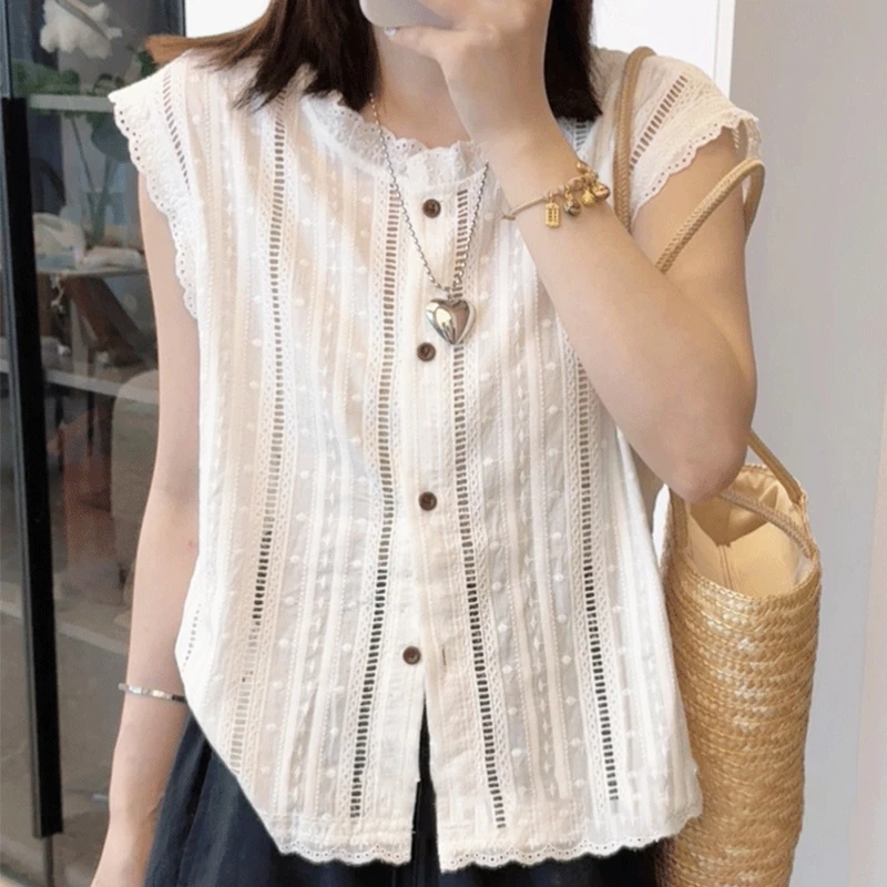 AODIZI/傲迪姿雪纺衬衫女夏气质大码女装镂空蕾丝衫百搭无袖上衣