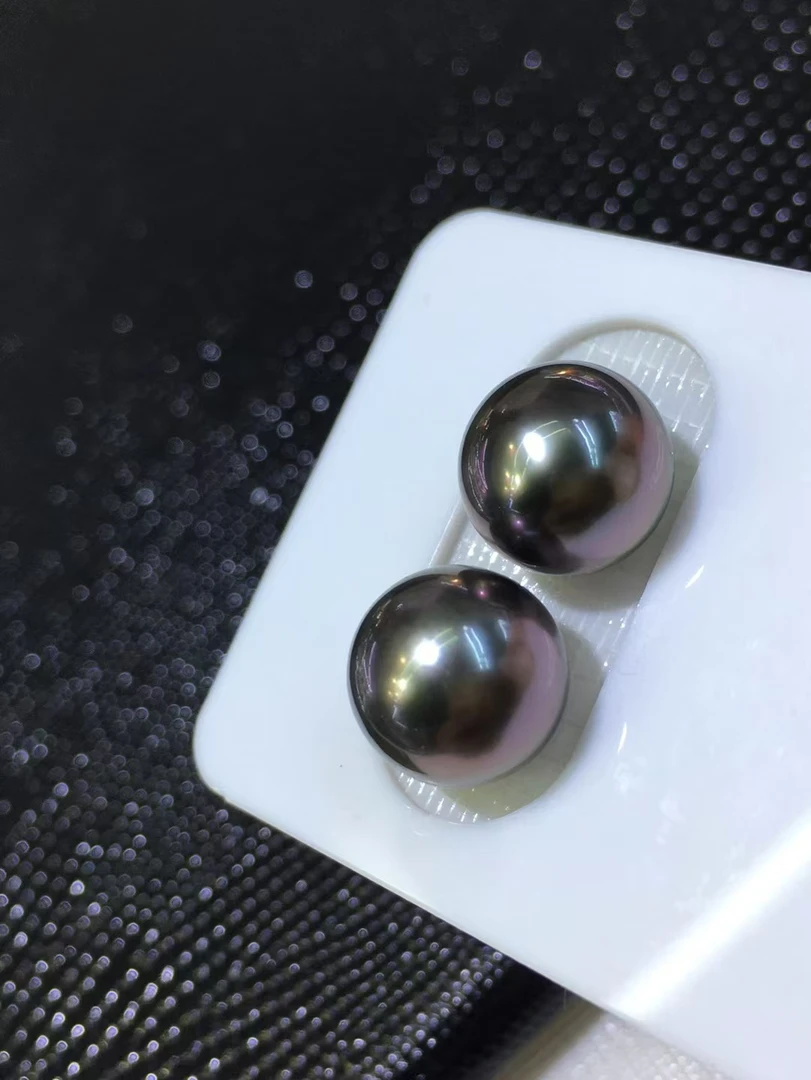 10-11mm近圆极光滑皮大溪地珍珠