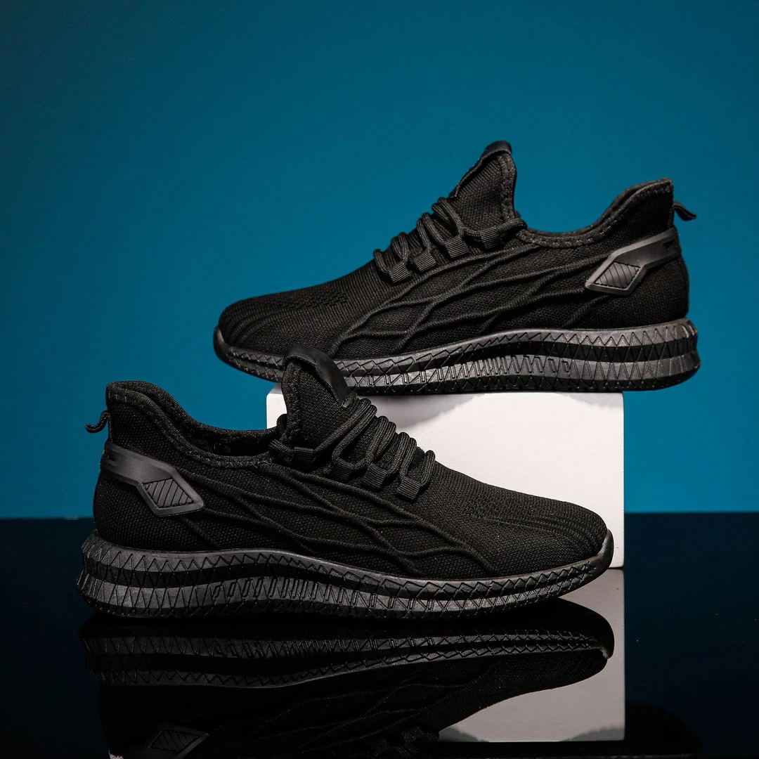 爆款四季款防水防污时尚休闲经典潮流情侣飞织鞋跑步休闲跑步鞋