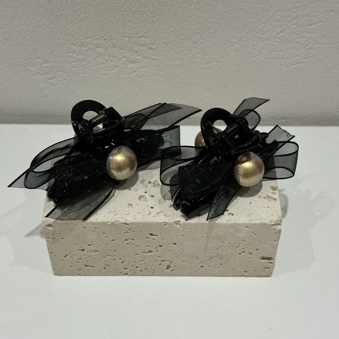 GREBUTY 5656 简约百搭香槟色珠珠蝴蝶结抓夹对夹