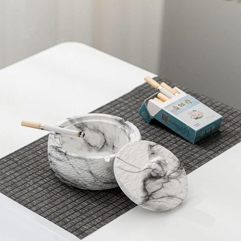 陶瓷烟灰缸上档次ins高颜值个性酒店客厅爆款烟灰缸带盖