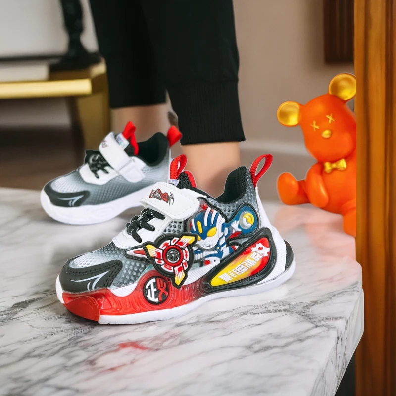大风转动夏季运动鞋带灯发光鞋奥特曼男童透气网面轻便软底鞋