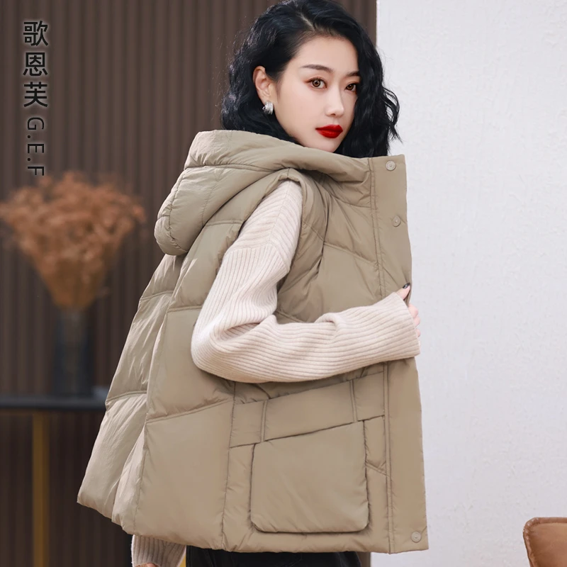 羽绒马甲女冬季外穿2024新款轻薄白鸭绒加厚时尚洋气妈妈背心马夹