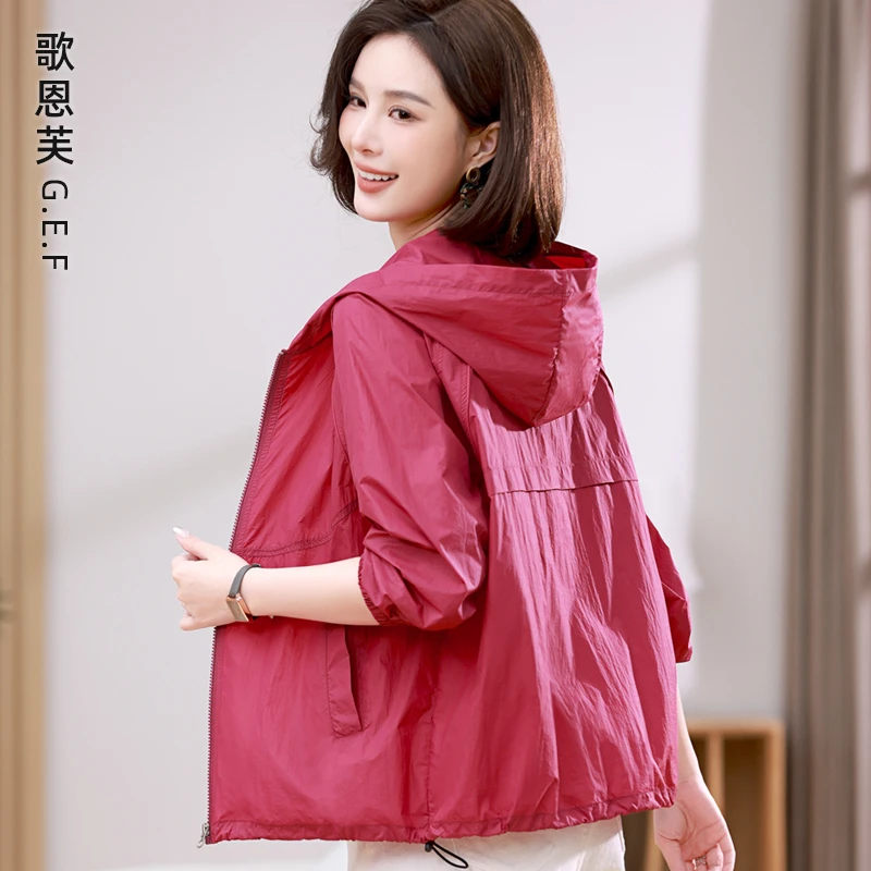休闲轻薄外套女春夏薄款2025新款短款棒球服大码宽松妈妈早秋外搭
