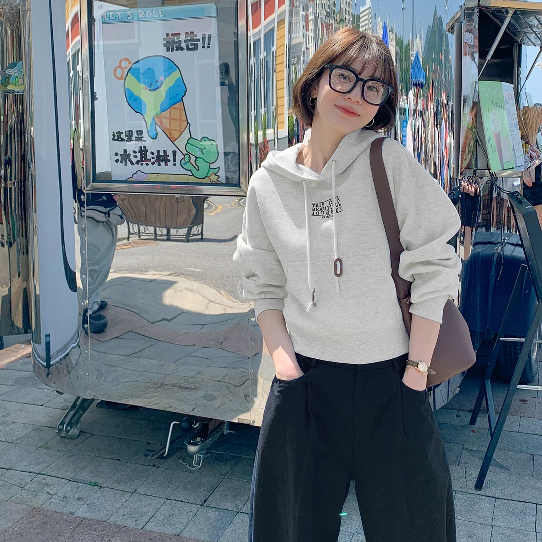 【宝藏旅行】FS401S046短款字母卫衣